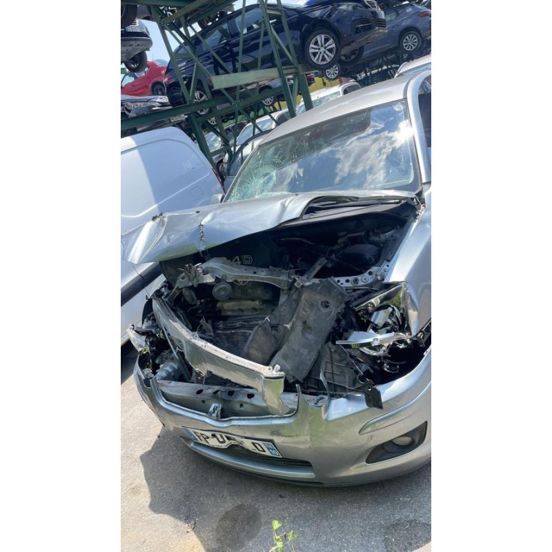 Platine feu arriere gauche TOYOTA AVENSIS 2 PHASE 2 d’occasion