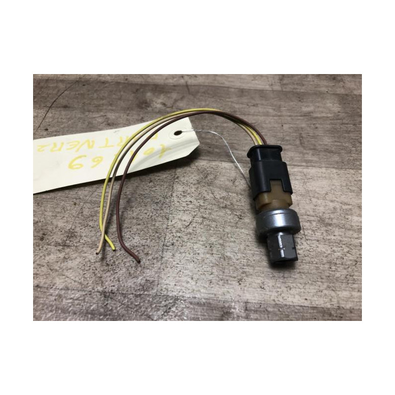 Pressostat de climatisation PEUGEOT PARTNER 2 PHASE 3 d’occasion