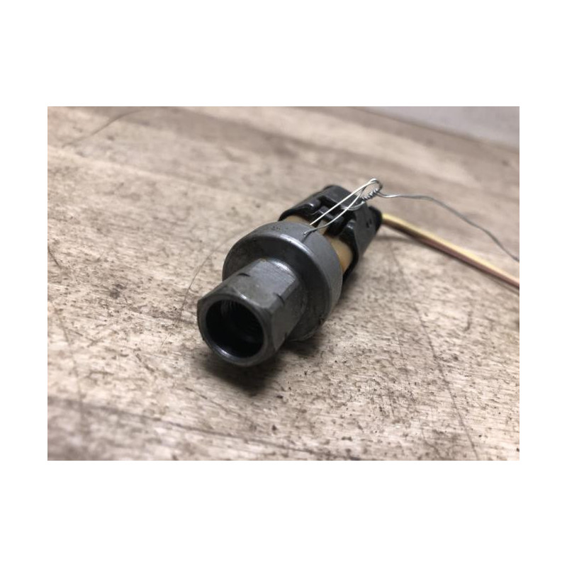 Pressostat de climatisation PEUGEOT PARTNER 2 PHASE 3 d’occasion