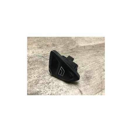 Interrupteur de leve vitre avant gauche FORD KA 2 PHASE 2 d’occasion