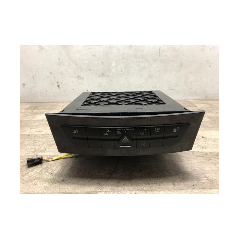 Autoradio d'origine MERCEDES CLASSE E 211 PHASE 1 d’occasion