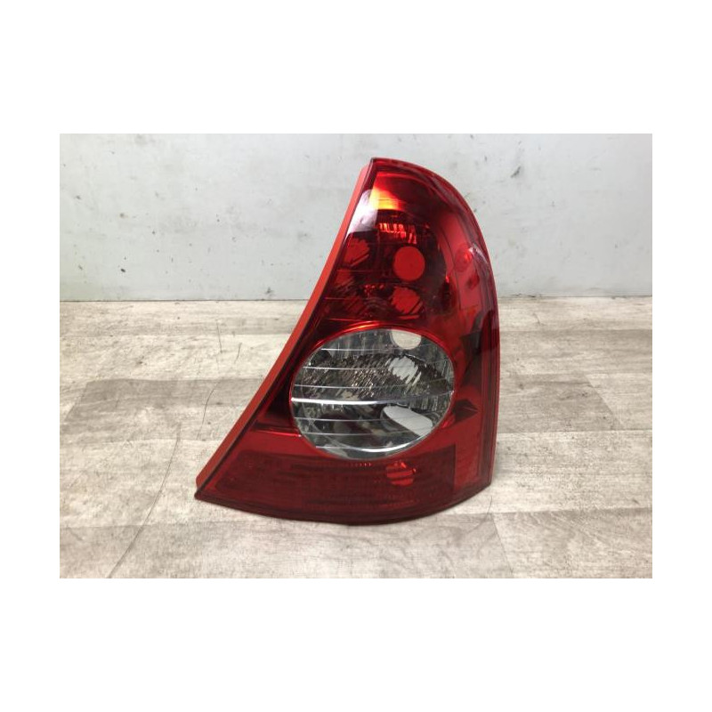 Feu arriere principal droit (feux) RENAULT CLIO 2 PHASE 2 d’occasion
