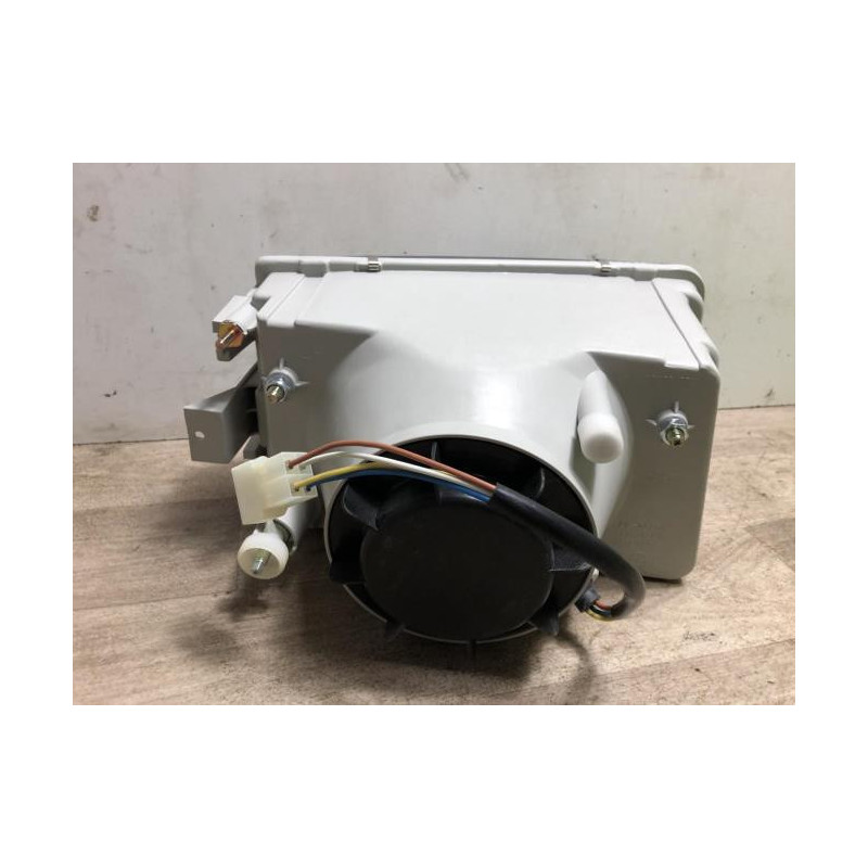 Optique avant principal gauche (feux)(phare) IVECO  d’occasion