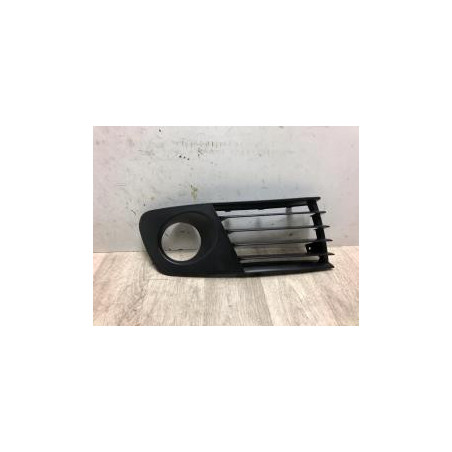 Enjoliveur anti brouillard SEAT IBIZA 3 PHASE 1 d’occasion
