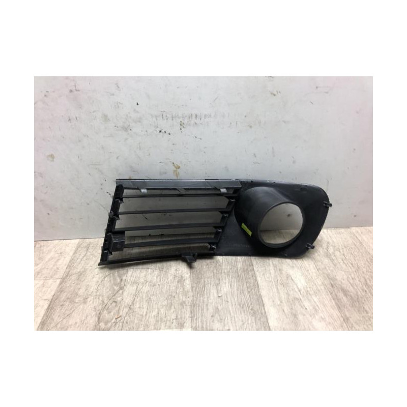 Enjoliveur anti brouillard SEAT IBIZA 3 PHASE 1 d’occasion