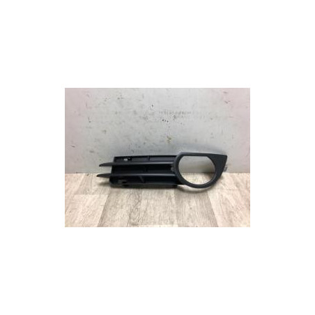 Enjoliveur anti brouillard AUDI A3 2 SPORTBACK PHASE 1 d’occasion