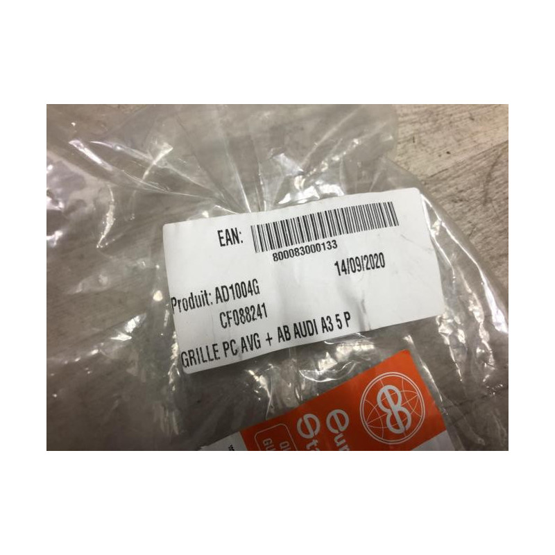 Enjoliveur anti brouillard AUDI A3 2 SPORTBACK PHASE 1 d’occasion