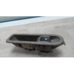 Interrupteur de leve vitre arriere droit RENAULT CLIO 3 PHASE 1 d’occasion