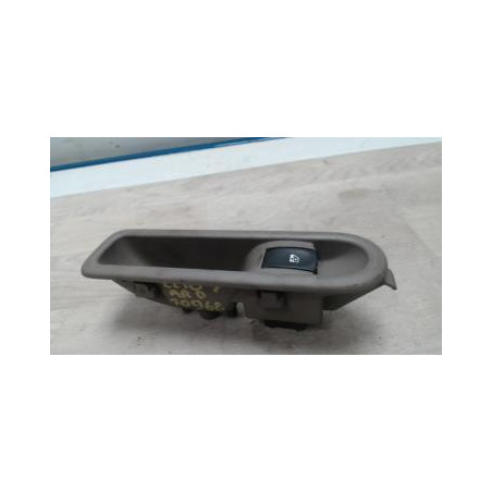 Interrupteur de leve vitre arriere droit RENAULT CLIO 3 PHASE 1 d’occasion