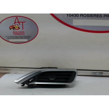 Aerateur tableau de bord avant droit PEUGEOT 2008 d’occasion