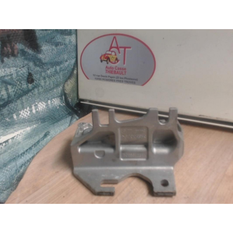 Support moteur RENAULT CLIO IV d’occasion