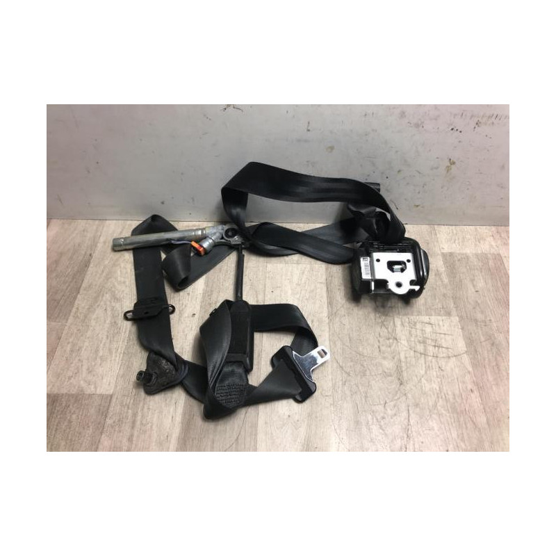 Ceinture avant gauche RENAULT MEGANE 3 PHASE 1 d’occasion