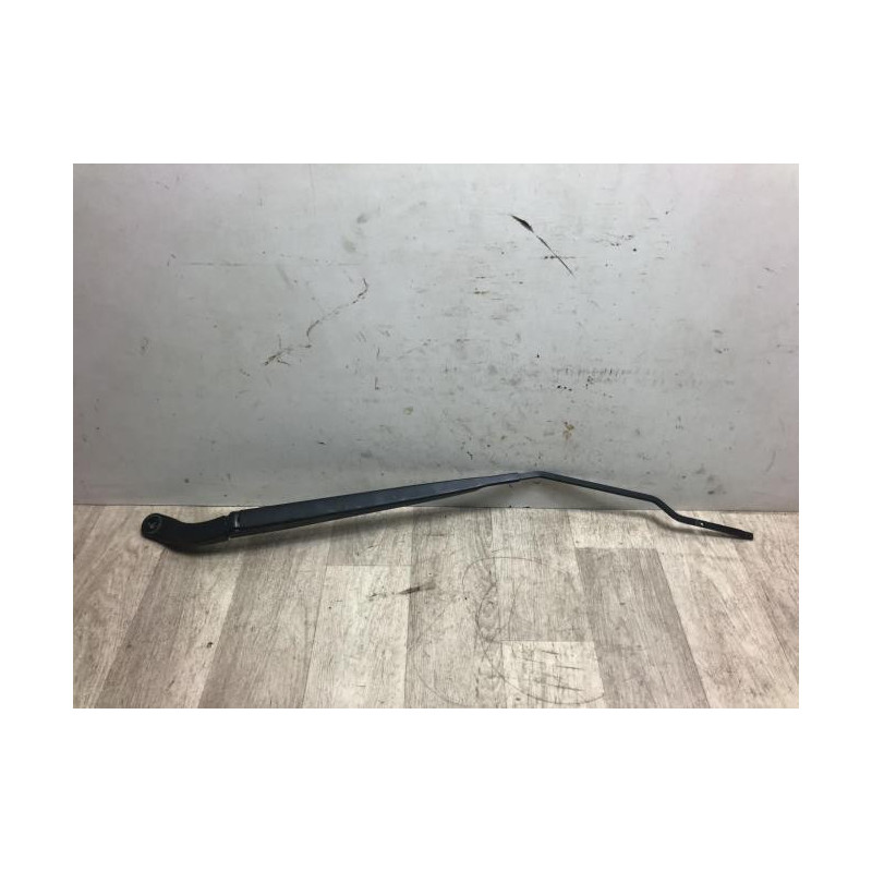 Bras essuie glace avant droit RENAULT MEGANE 4 PHASE 1 d’occasion