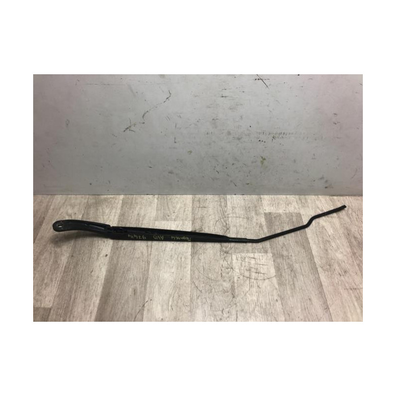 Bras essuie glace avant droit RENAULT MEGANE 4 PHASE 1 d’occasion