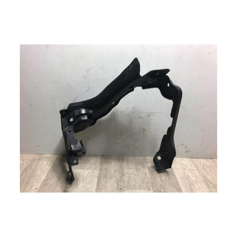 Support de phare droit (tôle) MERCEDES CLASSE E 211 PHASE 1 d’occasion