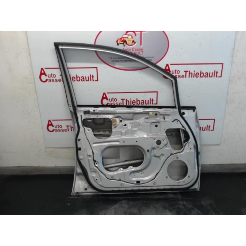 Porte avant gauche SUZUKI LIANA PHASE 2 d’occasion