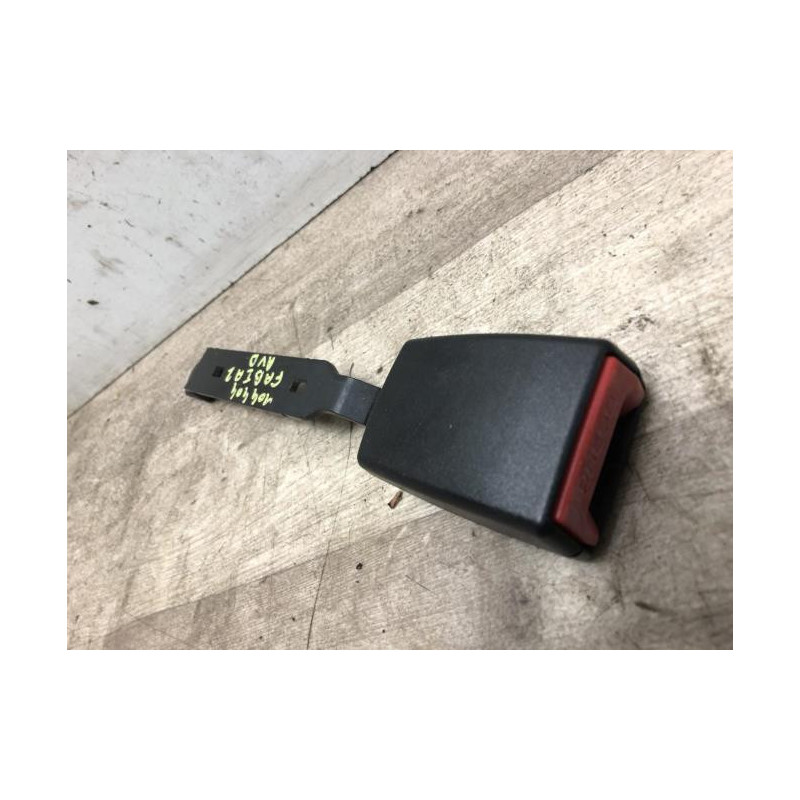 Attache ceinture avant droit SKODA FABIA 2 PHASE 1 BREAK d’occasion