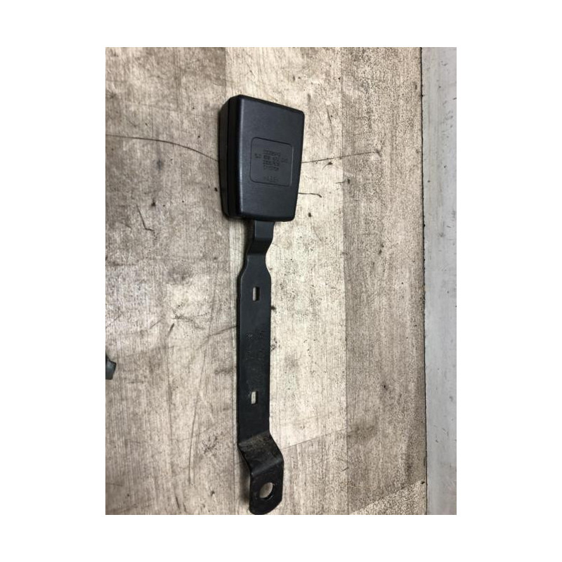 Attache ceinture avant droit SKODA FABIA 2 PHASE 1 BREAK d’occasion