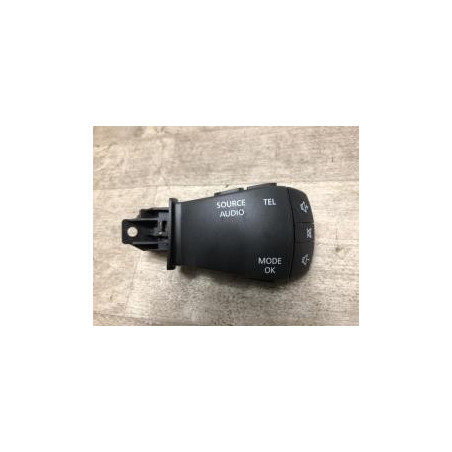 Commande autoradio RENAULT MEGANE 4 PHASE 1 d’occasion