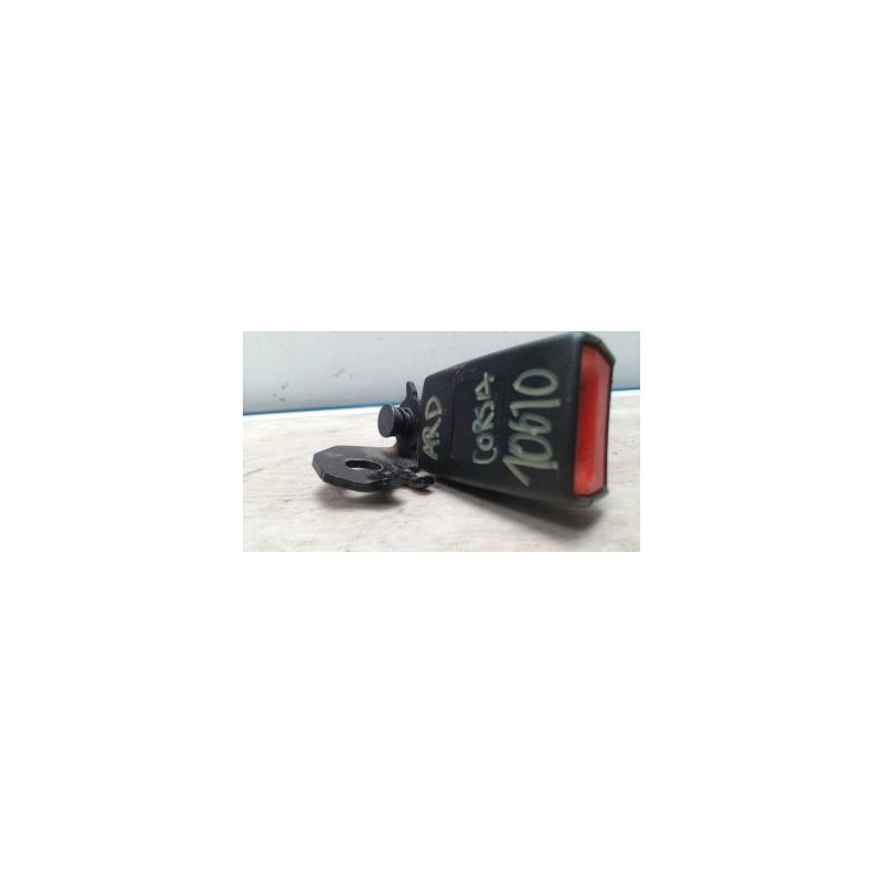 Attache ceinture arriere droit OPEL CORSA D PHASE 1 d’occasion