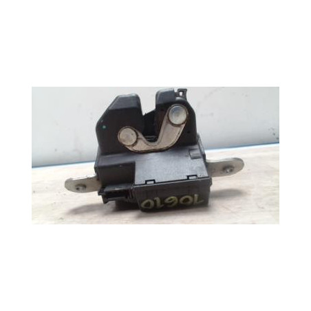 Serrure de coffre OPEL CORSA D PHASE 1 d’occasion