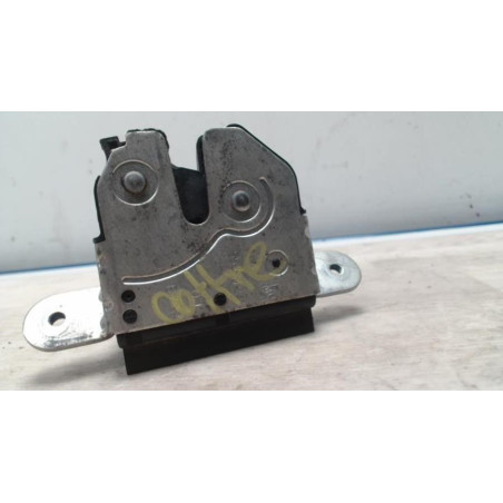 Serrure de coffre OPEL CORSA D PHASE 1 d’occasion