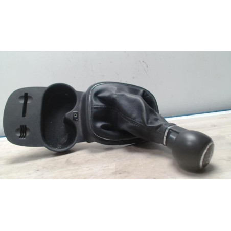 Pommeau de vitesses OPEL CORSA D PHASE 1 d’occasion
