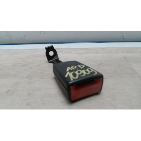 Attache ceinture arriere droit OPEL ASTRA H PHASE 1 d’occasion
