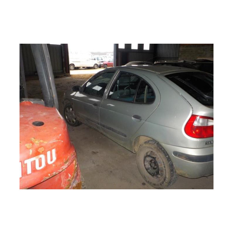 Feu arriere principal gauche (feux) RENAULT MEGANE 1 PHASE 2 d’occasion