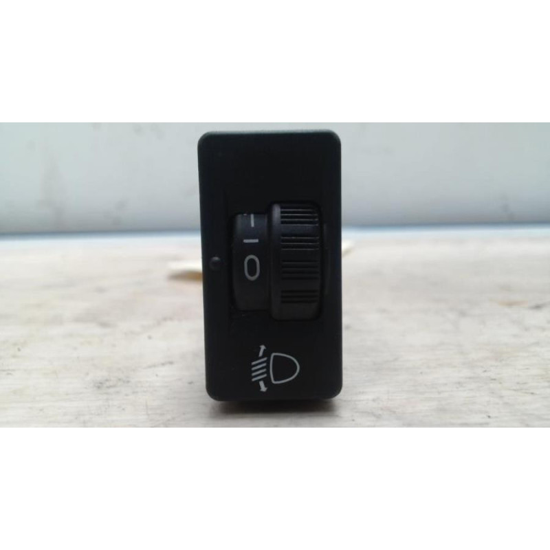 Commande de reglage hauteur de phare CITROEN C5 2 d’occasion
