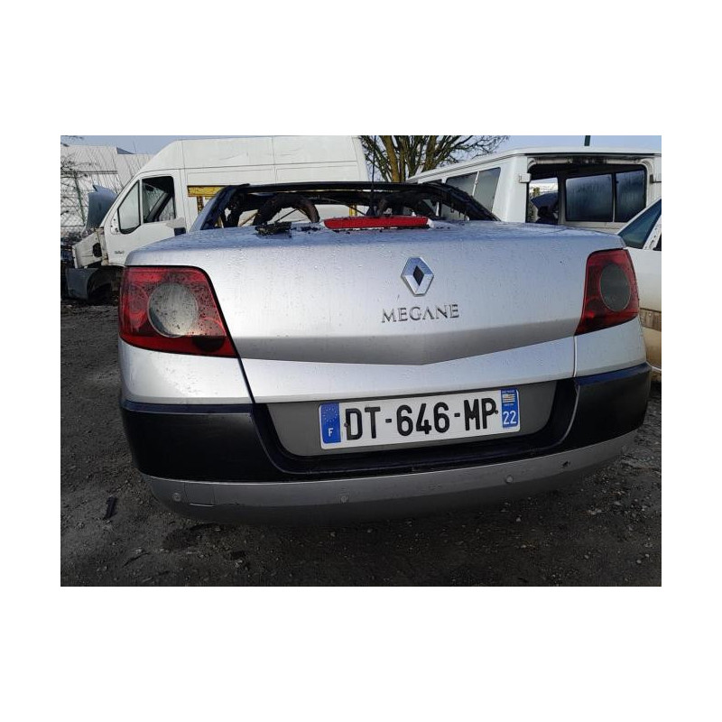 Pare choc arriere RENAULT MEGANE 2 PHASE 1 CABRIOLET d’occasion