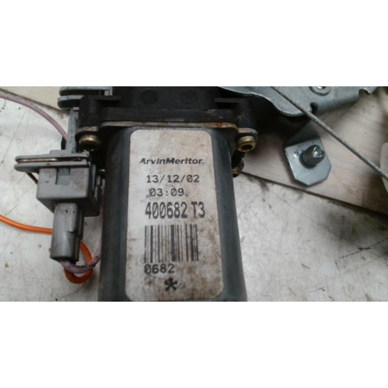 Leve vitre electrique arriere gauche PEUGEOT 206 PHASE 1 d’occasion