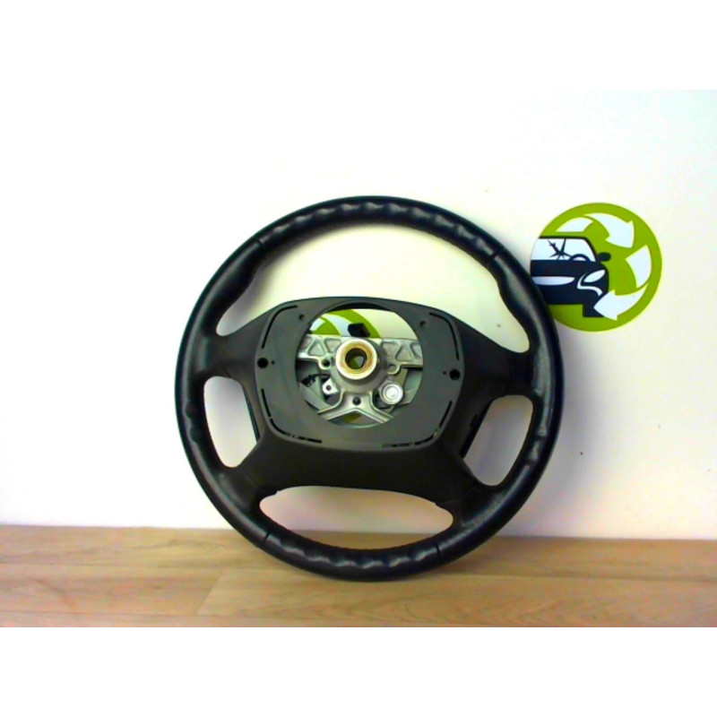 Volant TOYOTA AVENSIS 2 PHASE 1 d’occasion