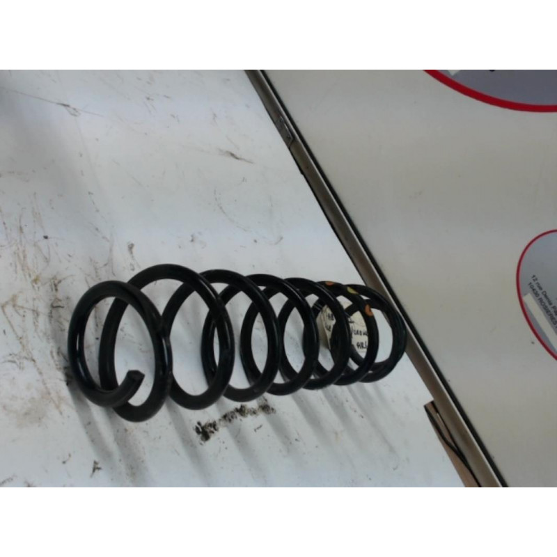 Ressort de suspension arriere SKODA FABIA III 1.0 MPI d’occasion