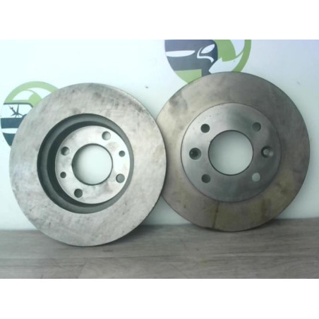Paire de disques avant (freinage) RENAULT  d’occasion