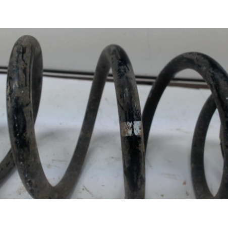 Ressort de suspension arriere gauche VOLKSWAGEN GOLF V TDI d’occasion
