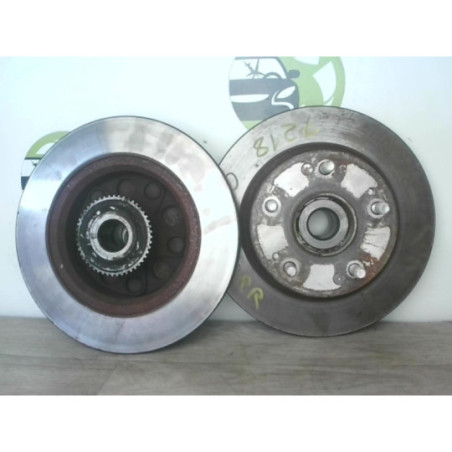 Paire de disques arriere (freinage) HONDA CIVIC 8 PHASE 2 d’occasion