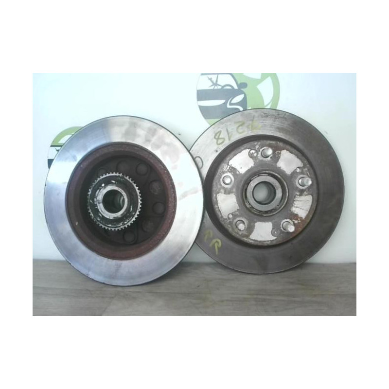 Paire de disques arriere (freinage) HONDA CIVIC 8 PHASE 2 d’occasion