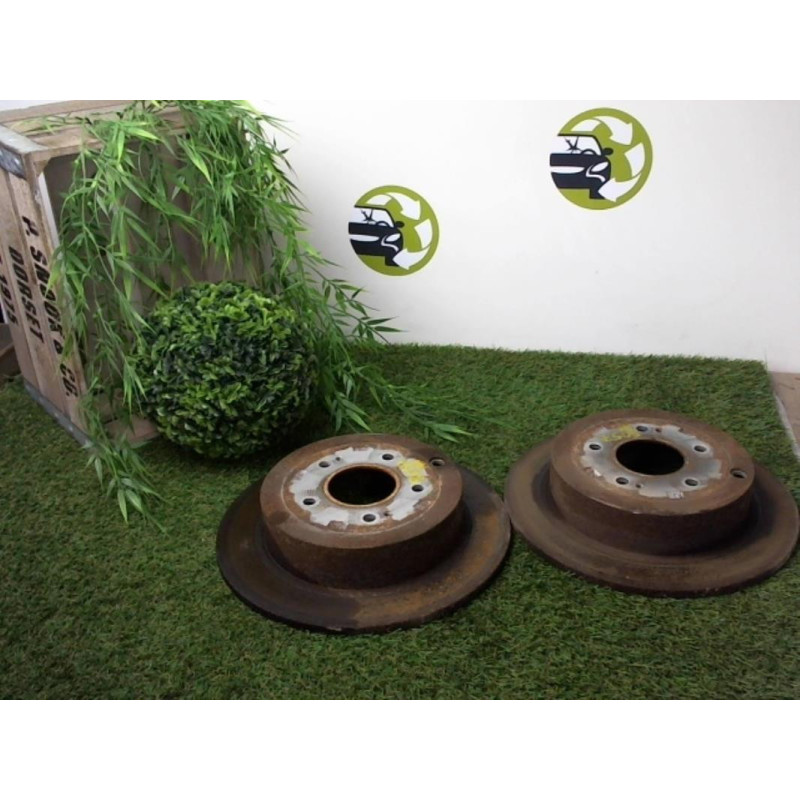 Paire de disques arriere (freinage) MITSUBISHI GRANDIS d’occasion