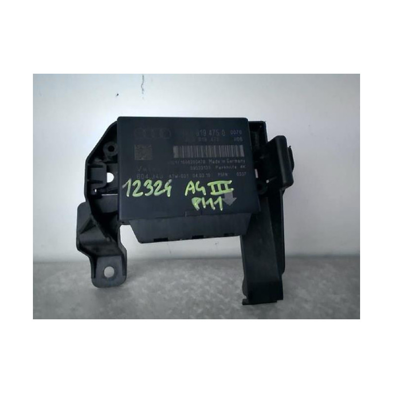 Boitier d'aide au stationnement AUDI A4 3 PHASE 1 d’occasion