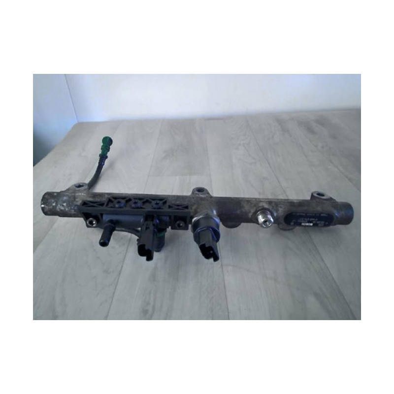 Rampe injection PEUGEOT 406 COUPE d’occasion