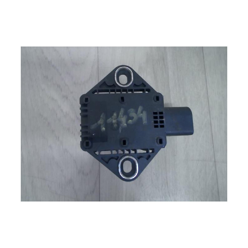 Capteur de vitesse (capteur tachymetrique) AUDI A4 2 AVANT PHASE 2 BREAK d’occasion
