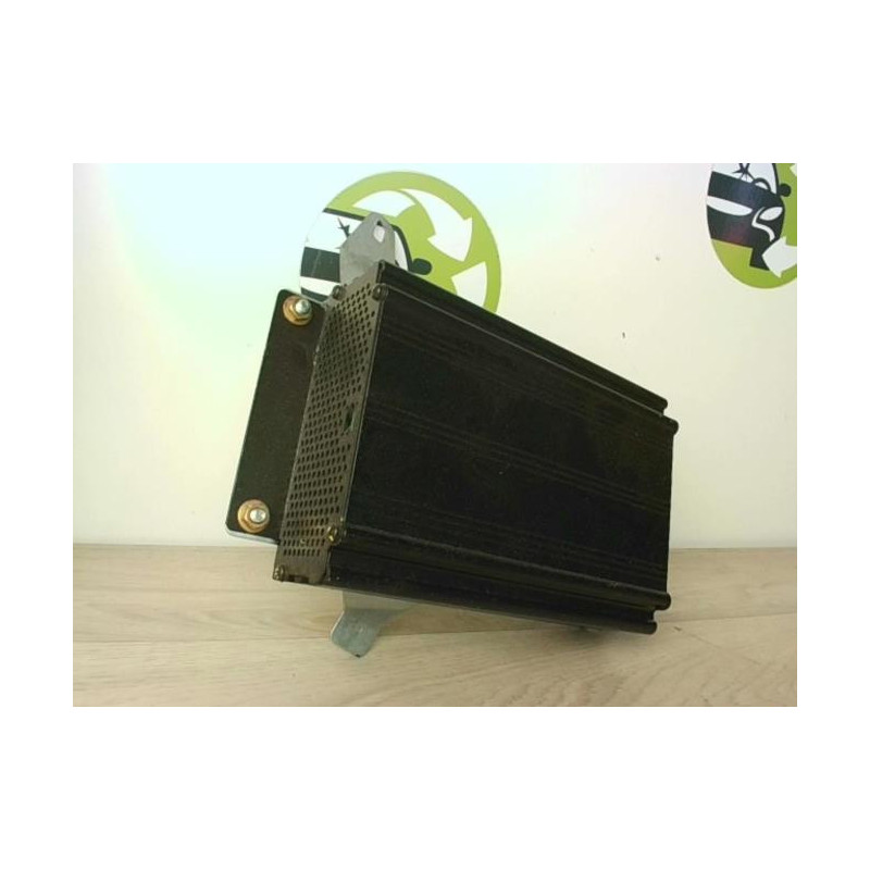Amplificateur audio AUDI TT 1 COUPE d’occasion