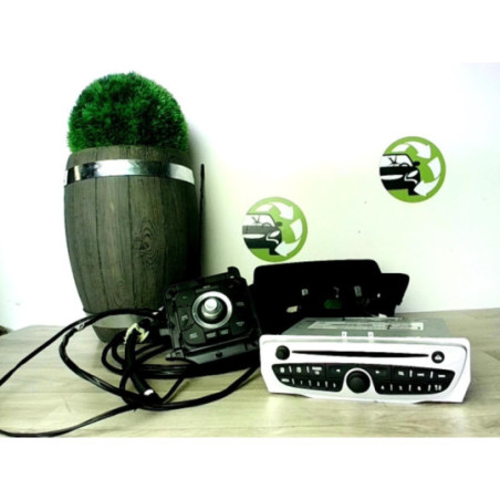 Autoradio d'origine RENAULT MEGANE 3 PHASE 1 d’occasion