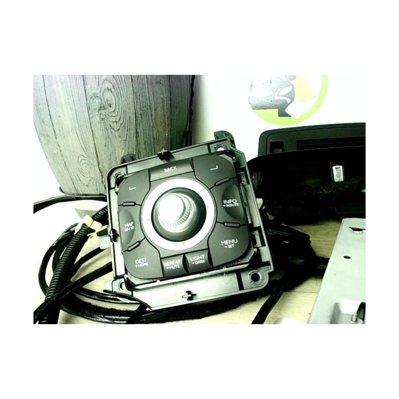 Autoradio d'origine RENAULT MEGANE 3 PHASE 1 d’occasion