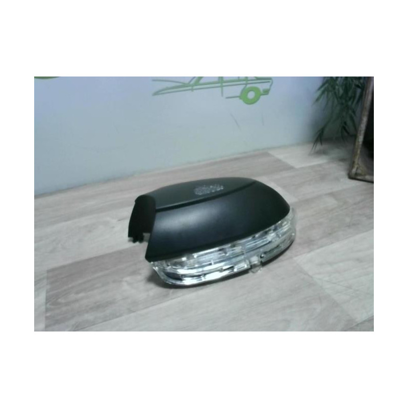 Coquille de retroviseur droit VOLKSWAGEN  d’occasion
