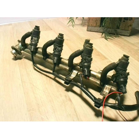 Rampe injection BMW SERIE 3 E46 COUPE PHASE 1 d’occasion