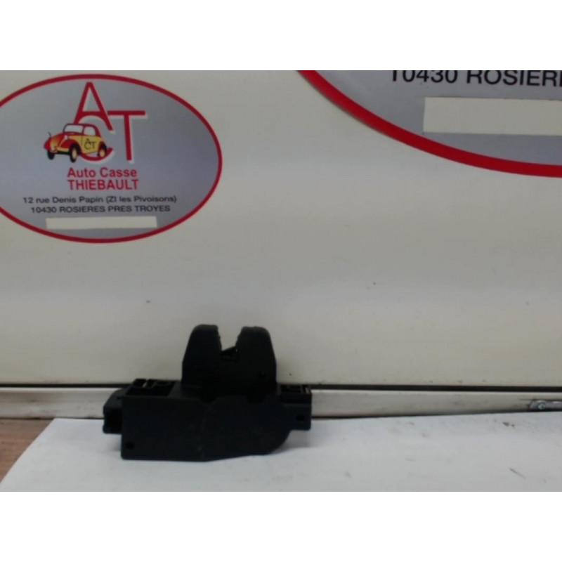 Serrure de coffre PEUGEOT 307 CC PHASE 1 d’occasion