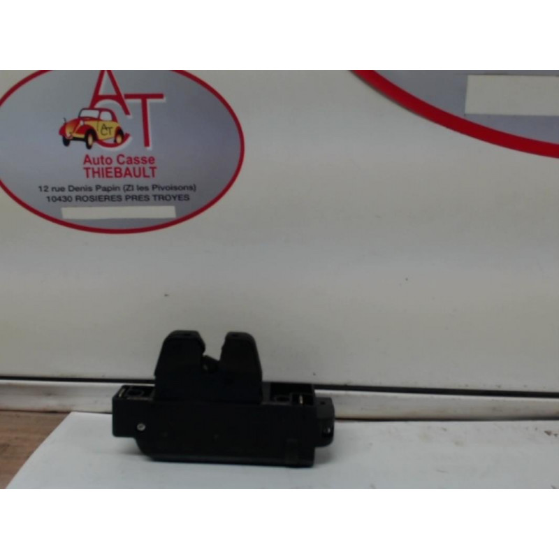 Serrure de coffre PEUGEOT 307 CC PHASE 1 d’occasion