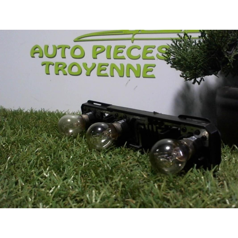 Platine feu arriere gauche PEUGEOT 306 BREAK d’occasion